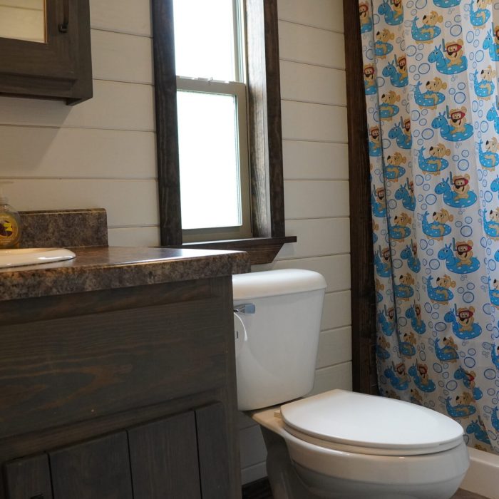 Cindy Bear 3 Bathroom